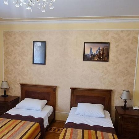 Gold Wall Apartment Baku Kültér fotó